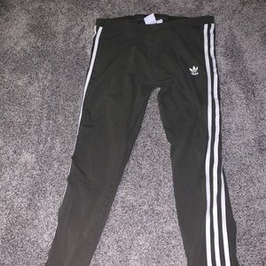 Adidas leggings